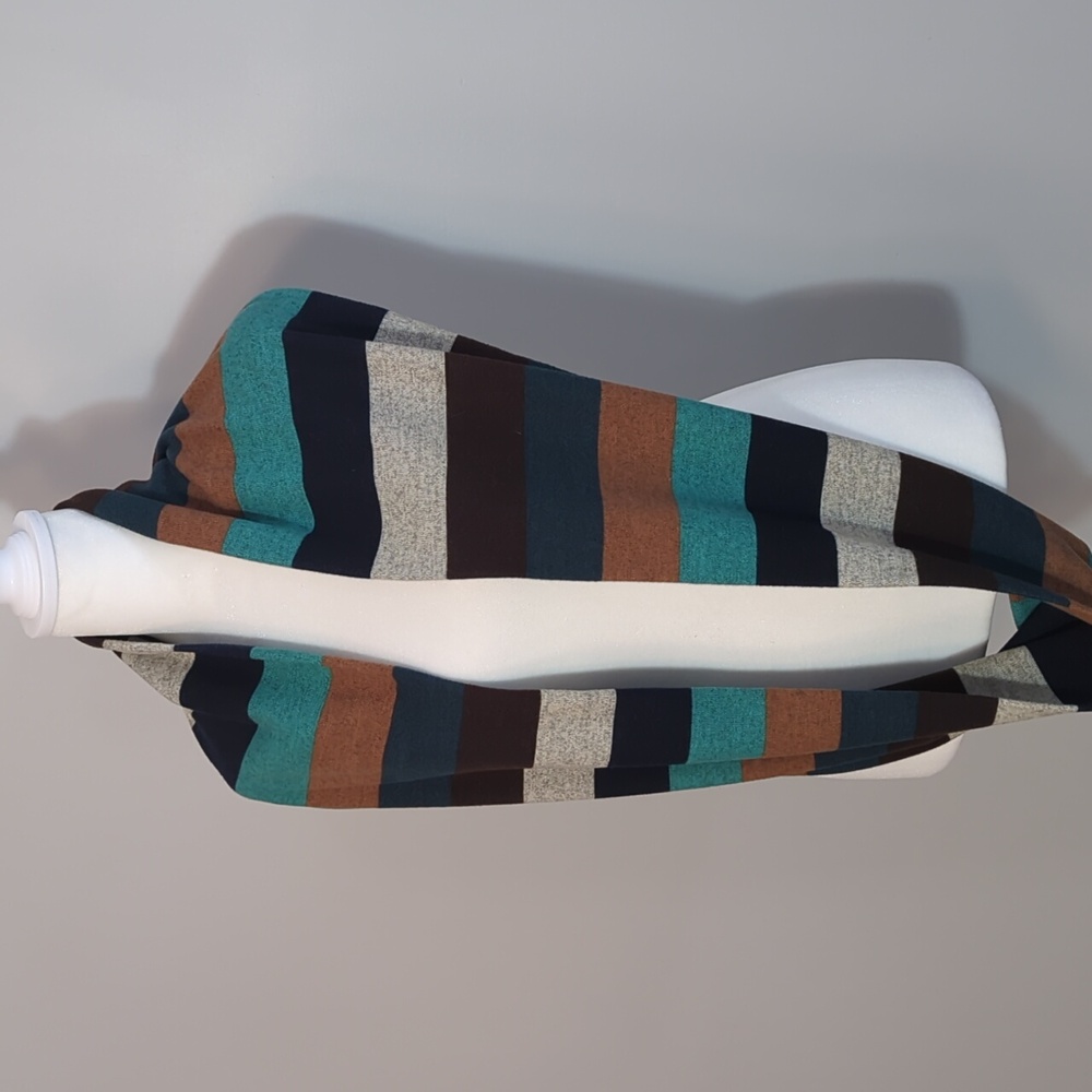 Colorblock Infinity Scarf - Picture 2 of 11